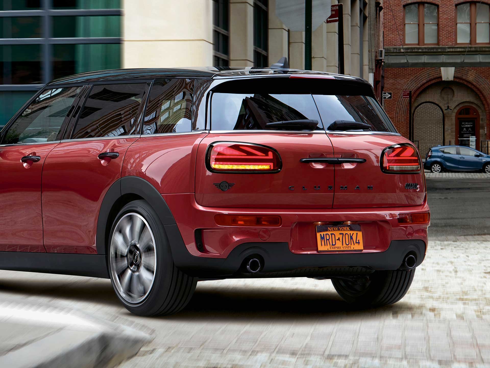 MINI Clubman – rouge et noir – feux arrière à LED Union Jack MINI Clubman – rouge et noir – feux arrière à LED Union Jack